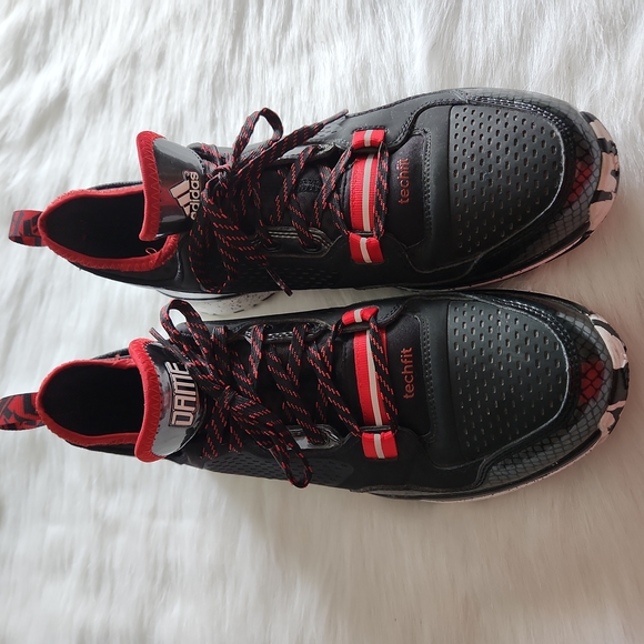 adidas Other - Adidas Dame Lillard sneakers